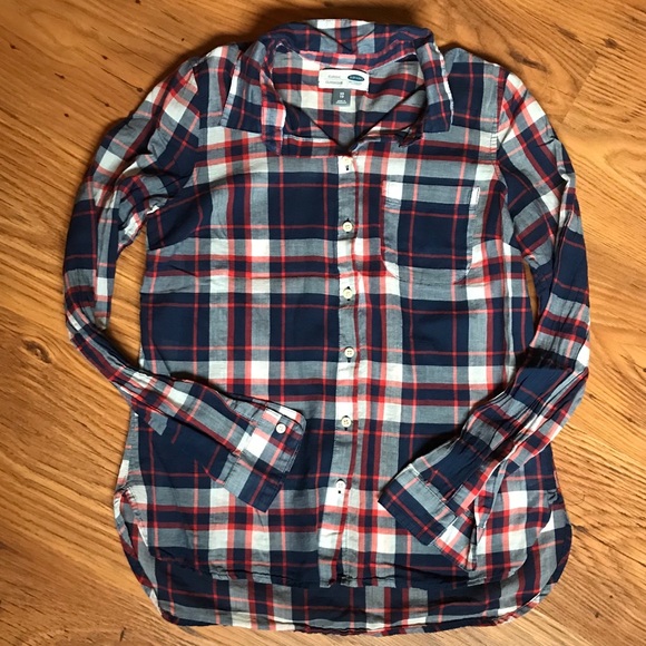 Old Navy Tops - Lightweight Plaid Buttondown Old Navy Tops - Lightweight Plaid Buttondown